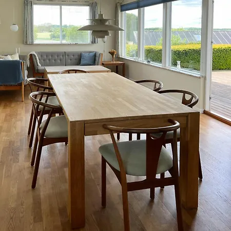 70s With Views Over The Sea Feriehus *