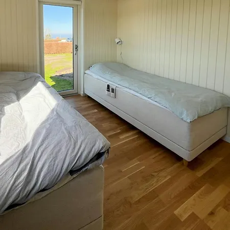 بيت للعطل 70s With Views Over The Sea